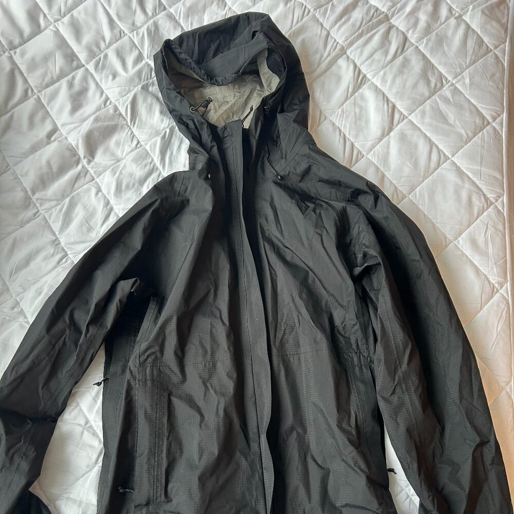 Fjallraven Women's High Coast Hydratic Jacket (Small)